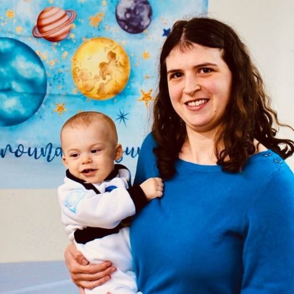 Meet your Posher, Caitlin